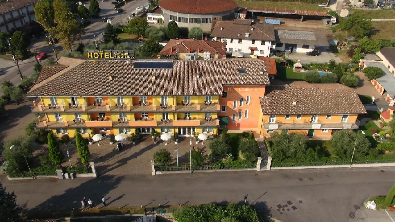 Hotel Confine Cola